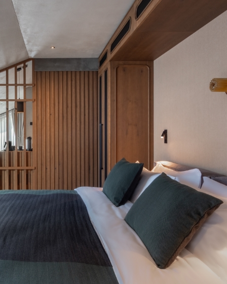 11D Forest & Mountain Hotels
