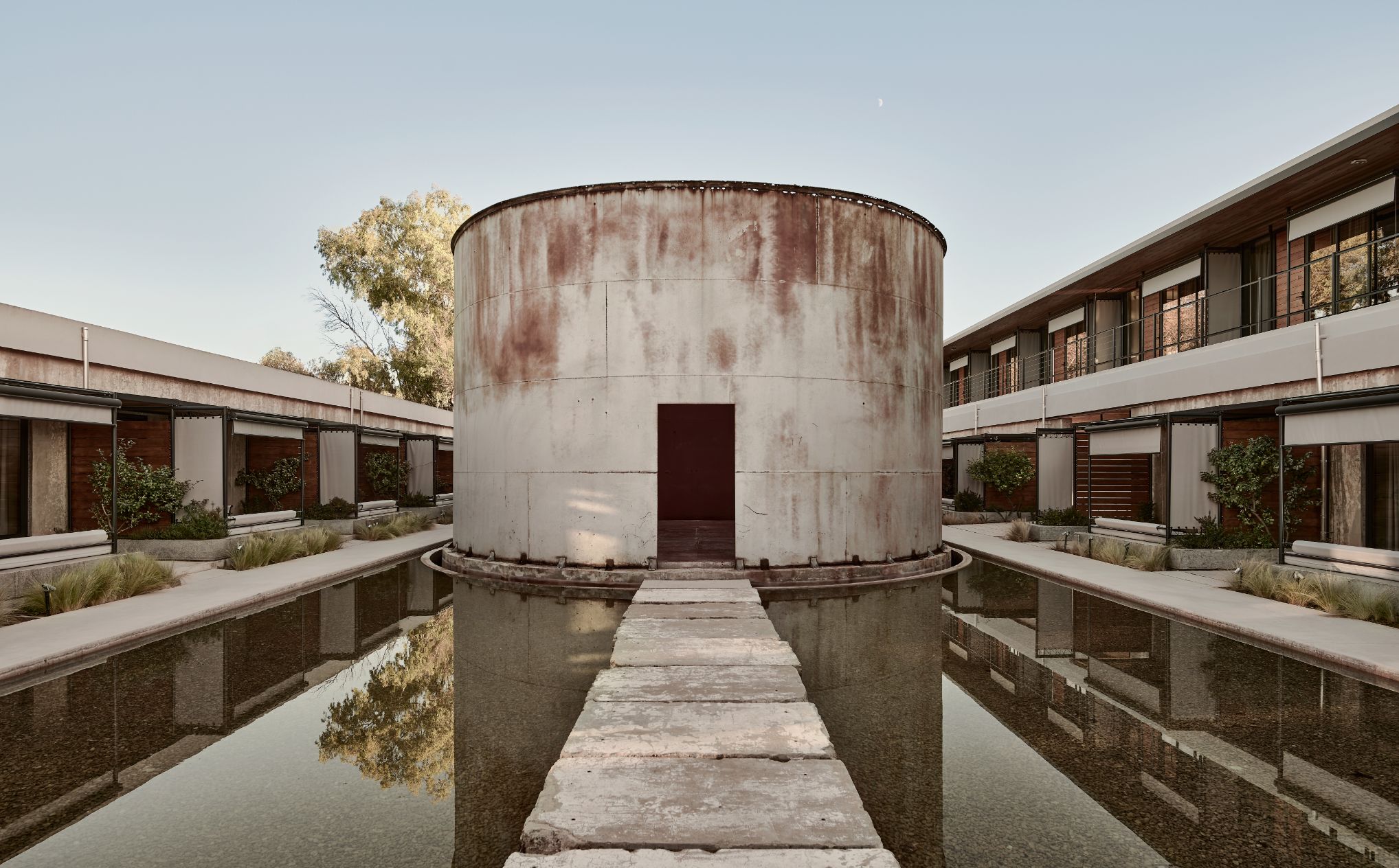 DH26 Journal Best Wine Hotels 06C