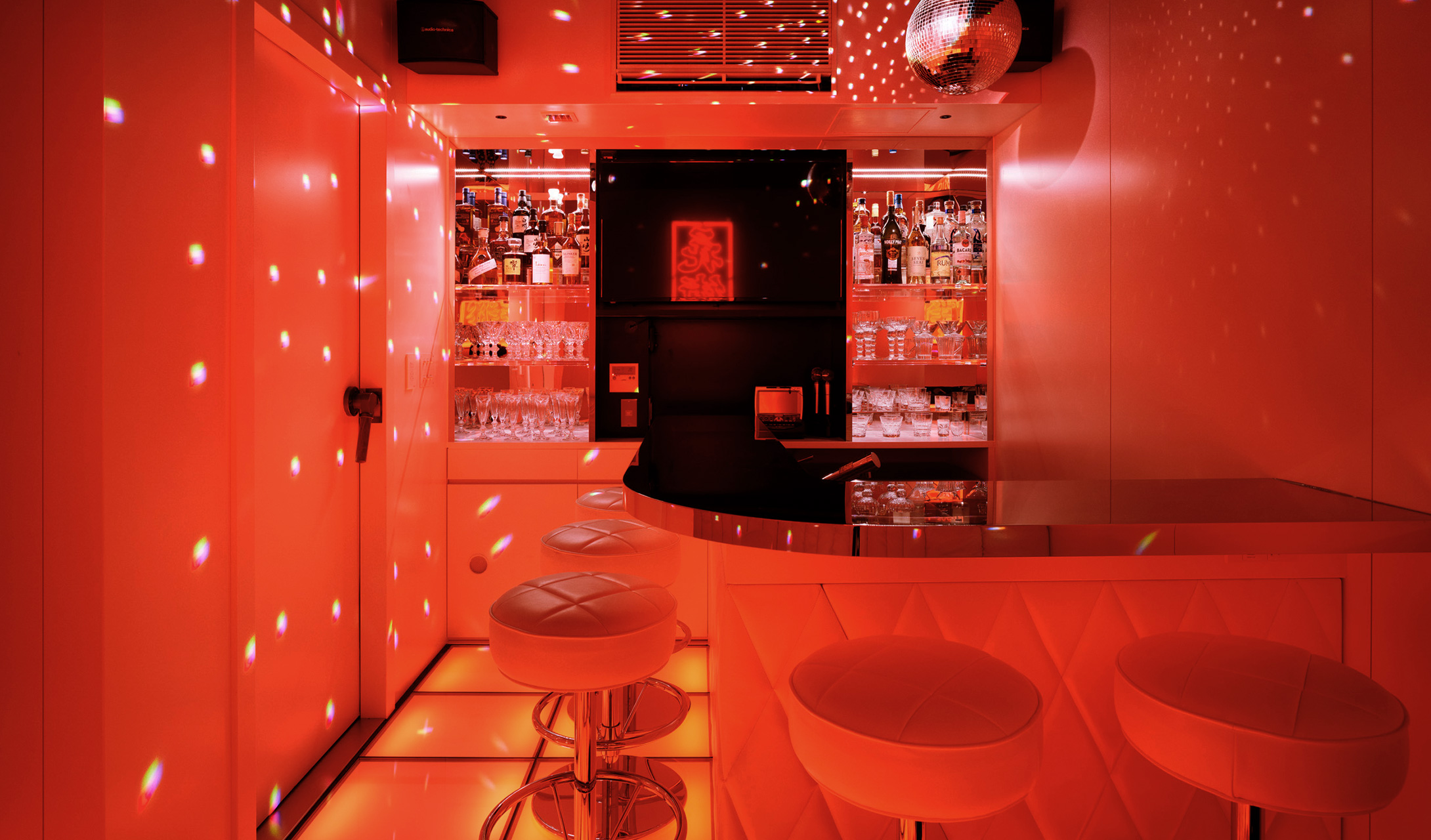 G 13 Trunk House