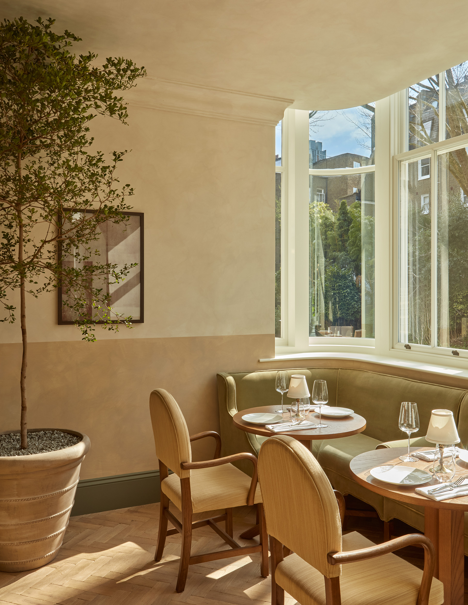 G 17 Templeton Garden London Rooms