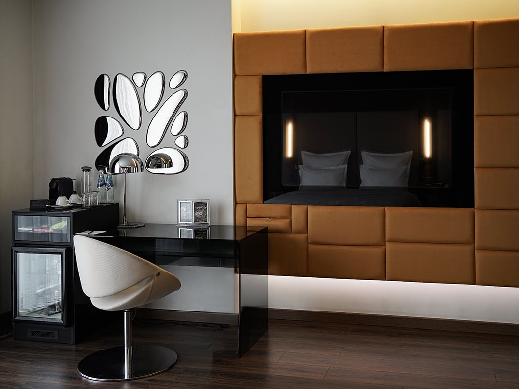 11 Mirrors Signature Premium Room V3 R 05
