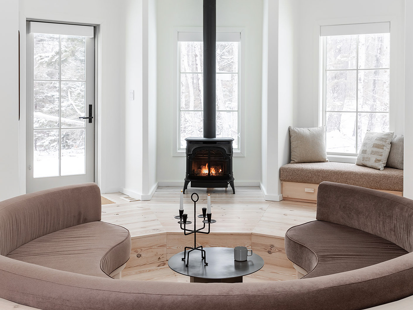 Scribners Catskill Lodge Round Suite R 01