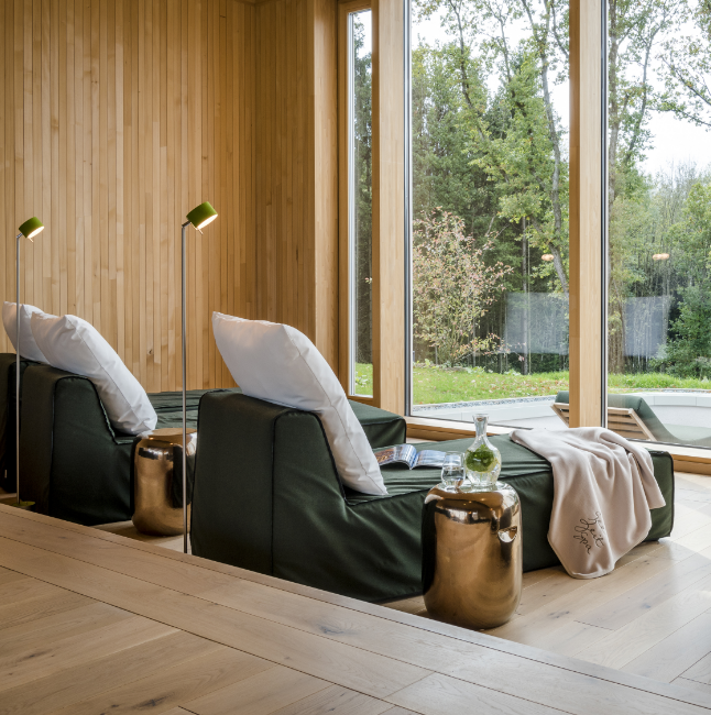 Weeks 48 49 Featured Hotel Box GS Updated 3