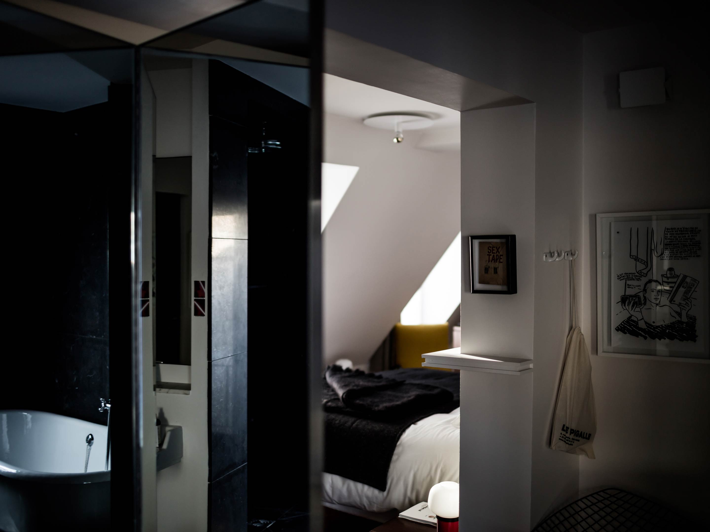 Le Pigalle Room 35 R 2