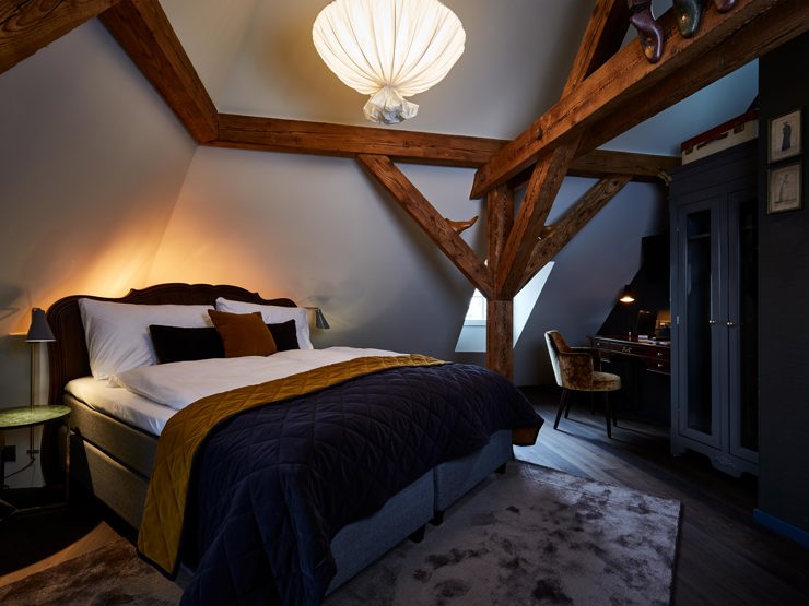 Spedition Hotel Bedroom Suite in Thun