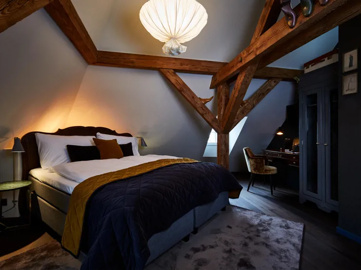 Spedition Hotel Bedroom Suite in Thun