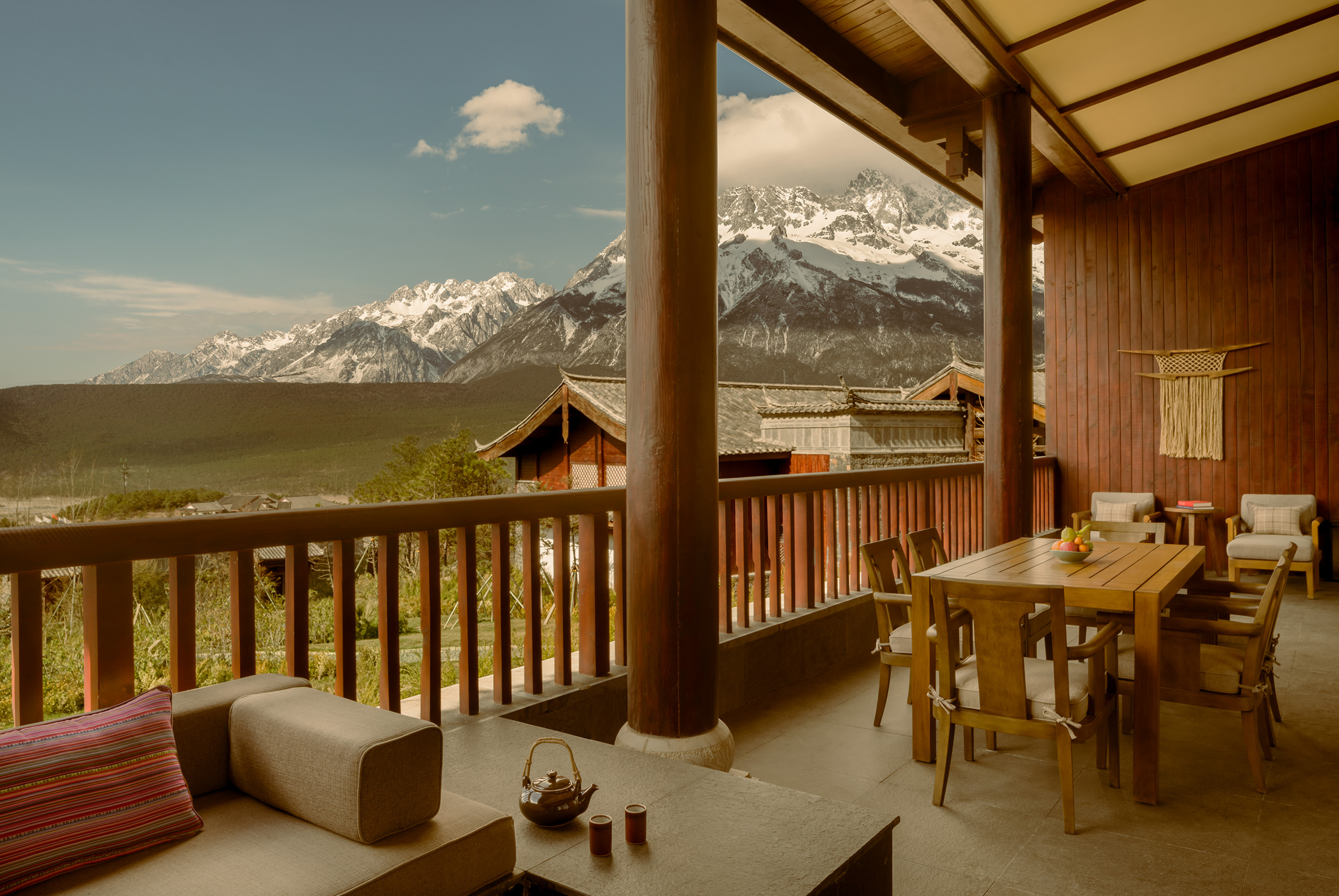 G 33 Jinmao Pureal Mountain Lijiang China
