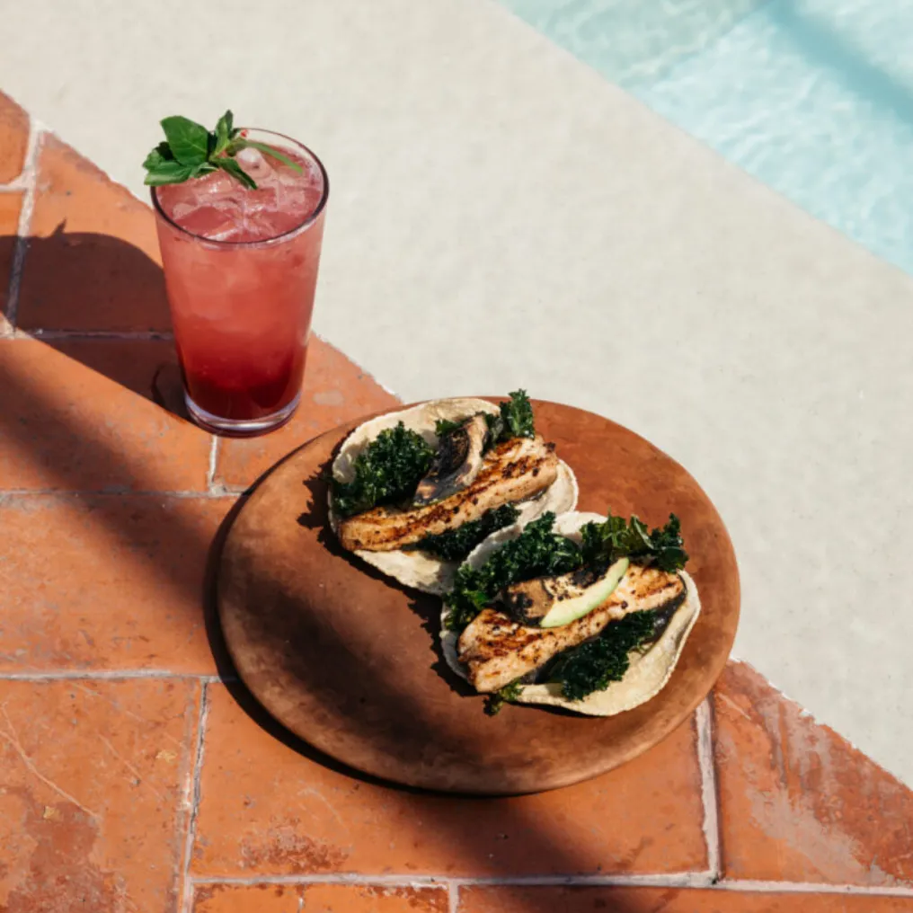 Circulo Mexicano Food And Drink