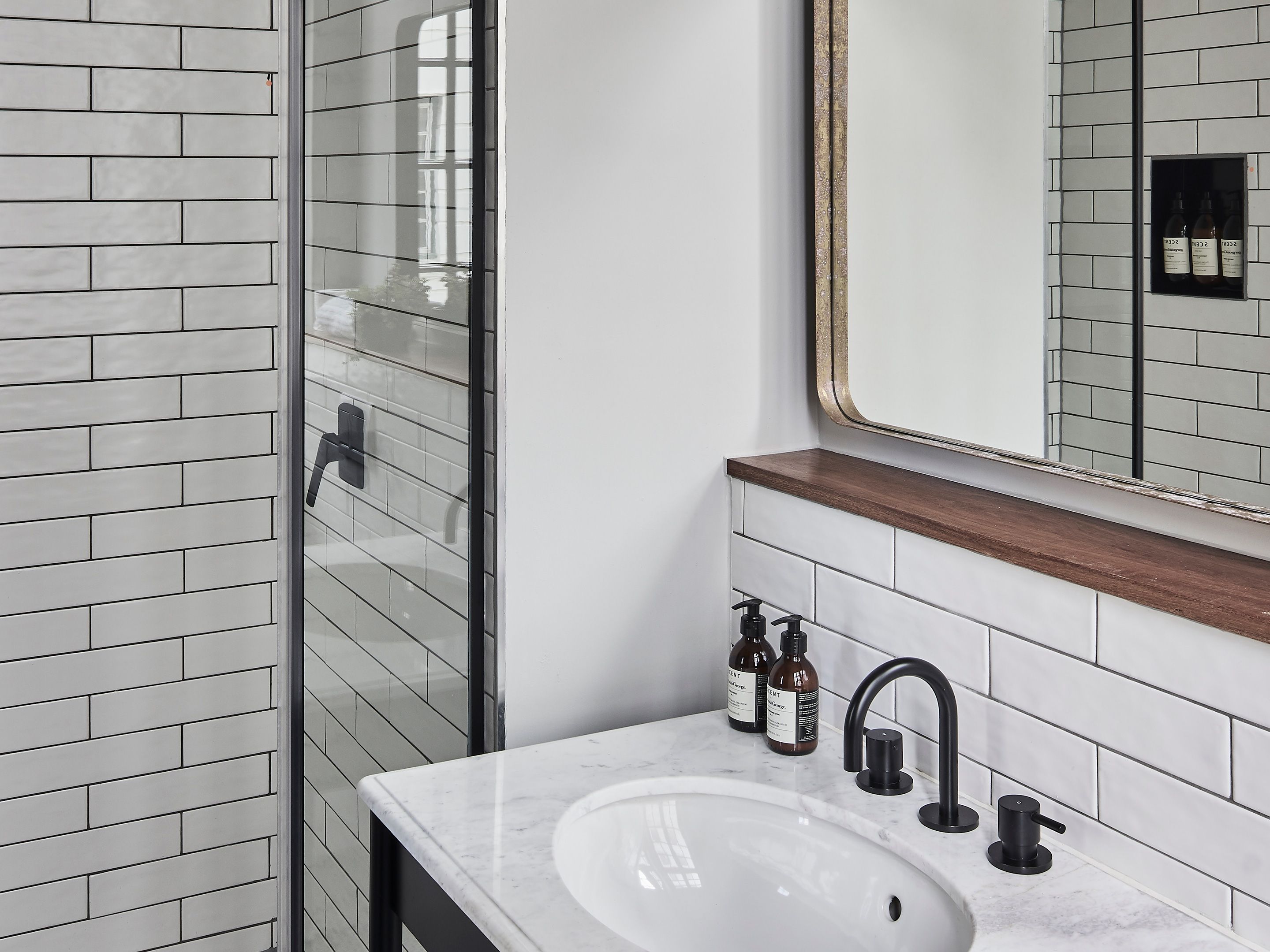 Two Bedroom Suite, Gorgeous George