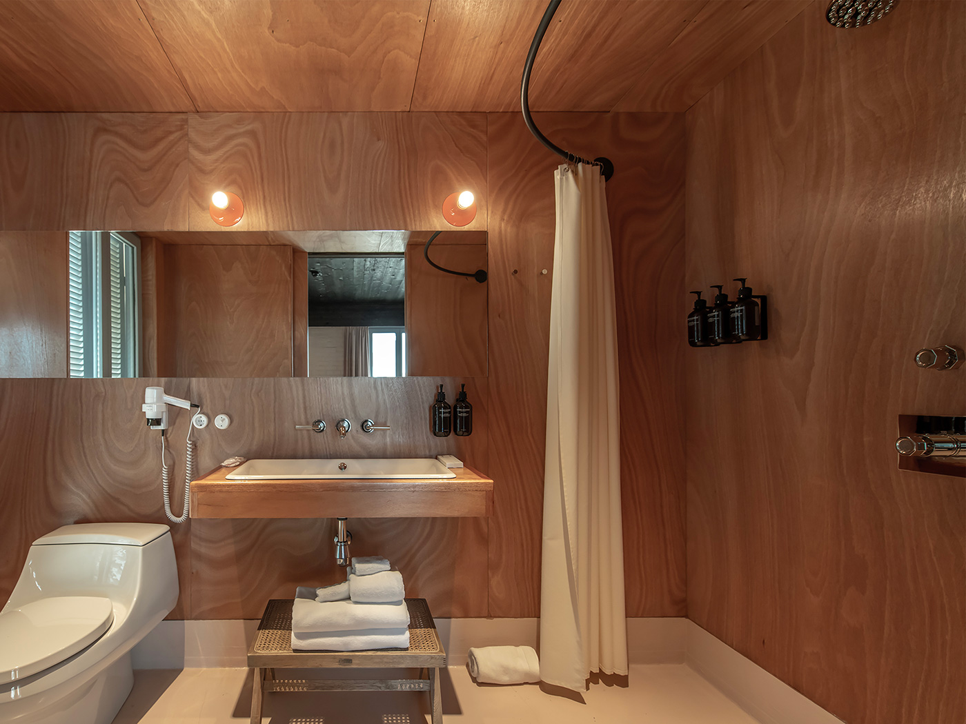 Rooms Batumi Junior King Room Old Town View R 04