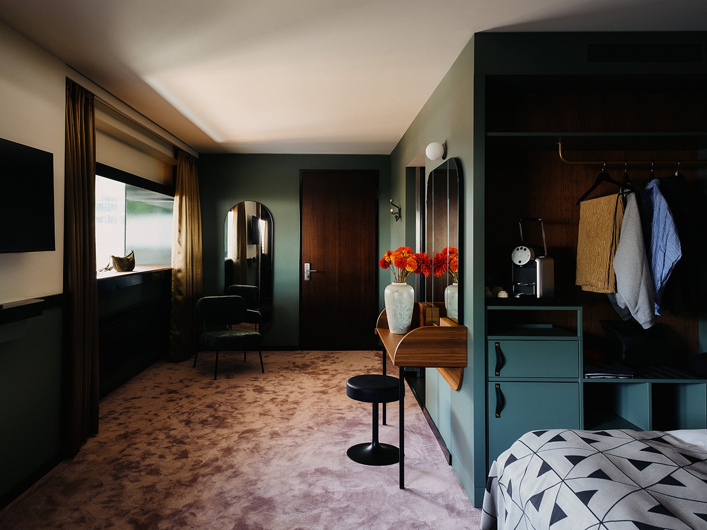 The Home Superior Suite Signature R V2 04