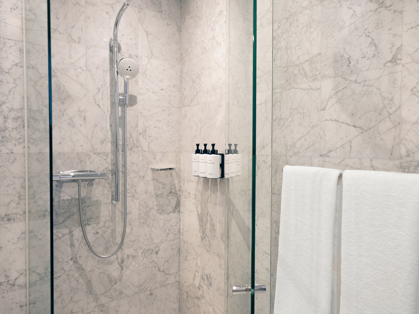 Nobis Stockholm Small Double R 04