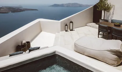 Vora Terrace in Santorini