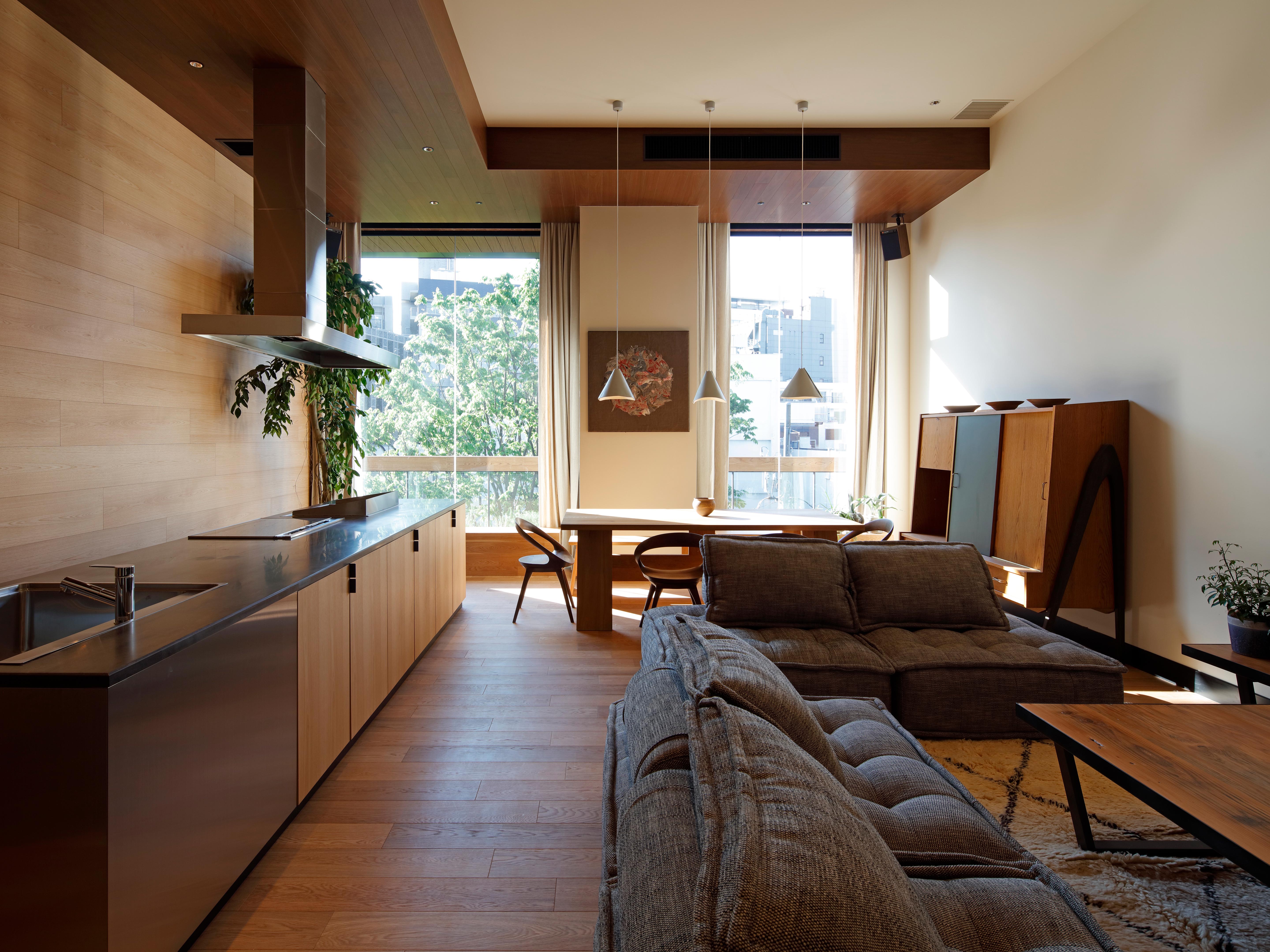 Trunk Hotel Lounge in Tokyo