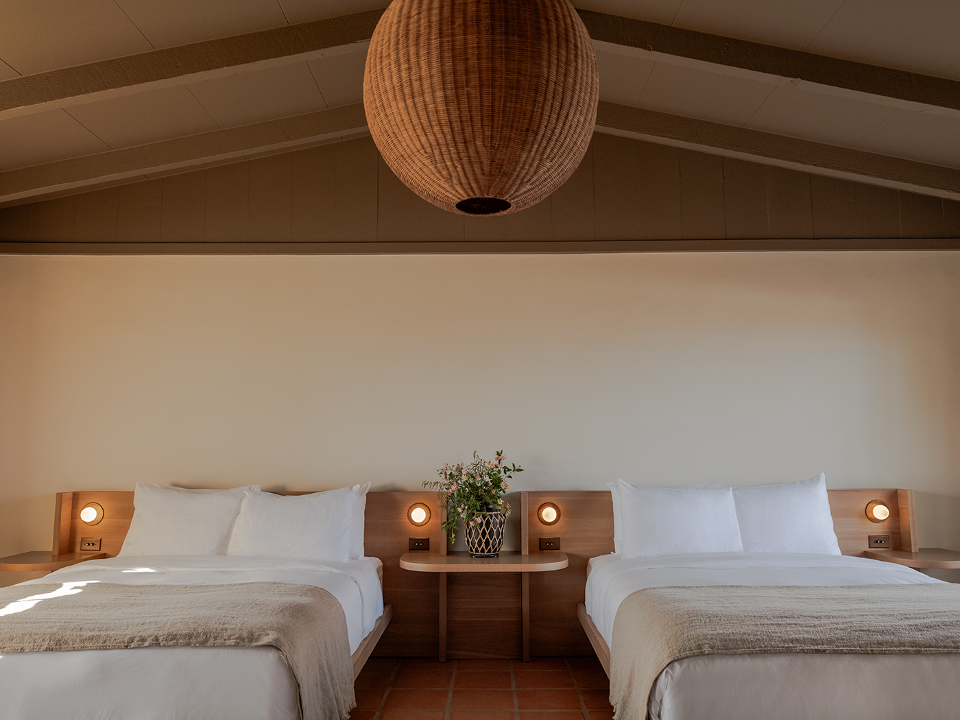 Sunrise Double Queen Ada Be 01