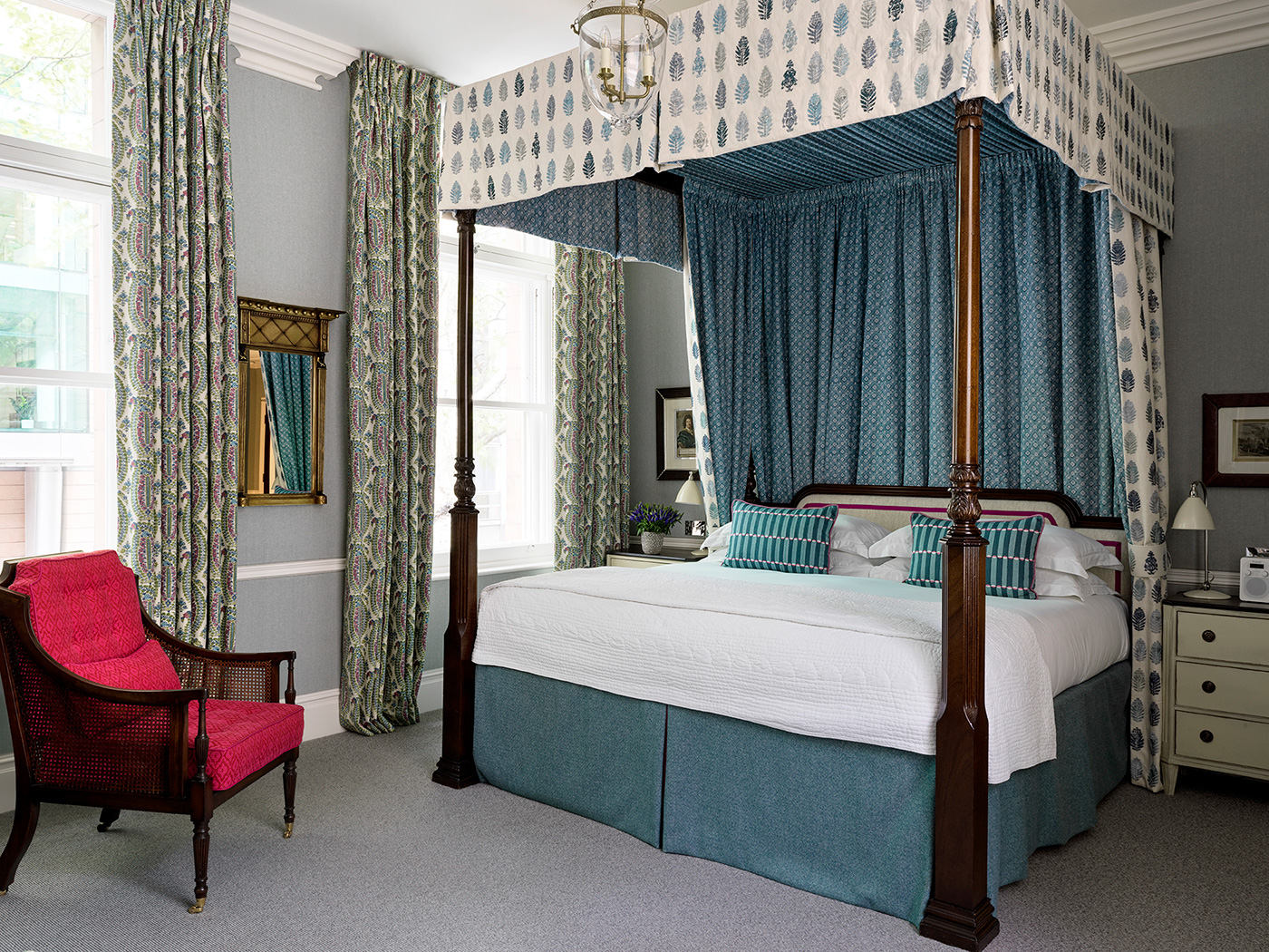 Covent Garden Four Poster Room R 02
