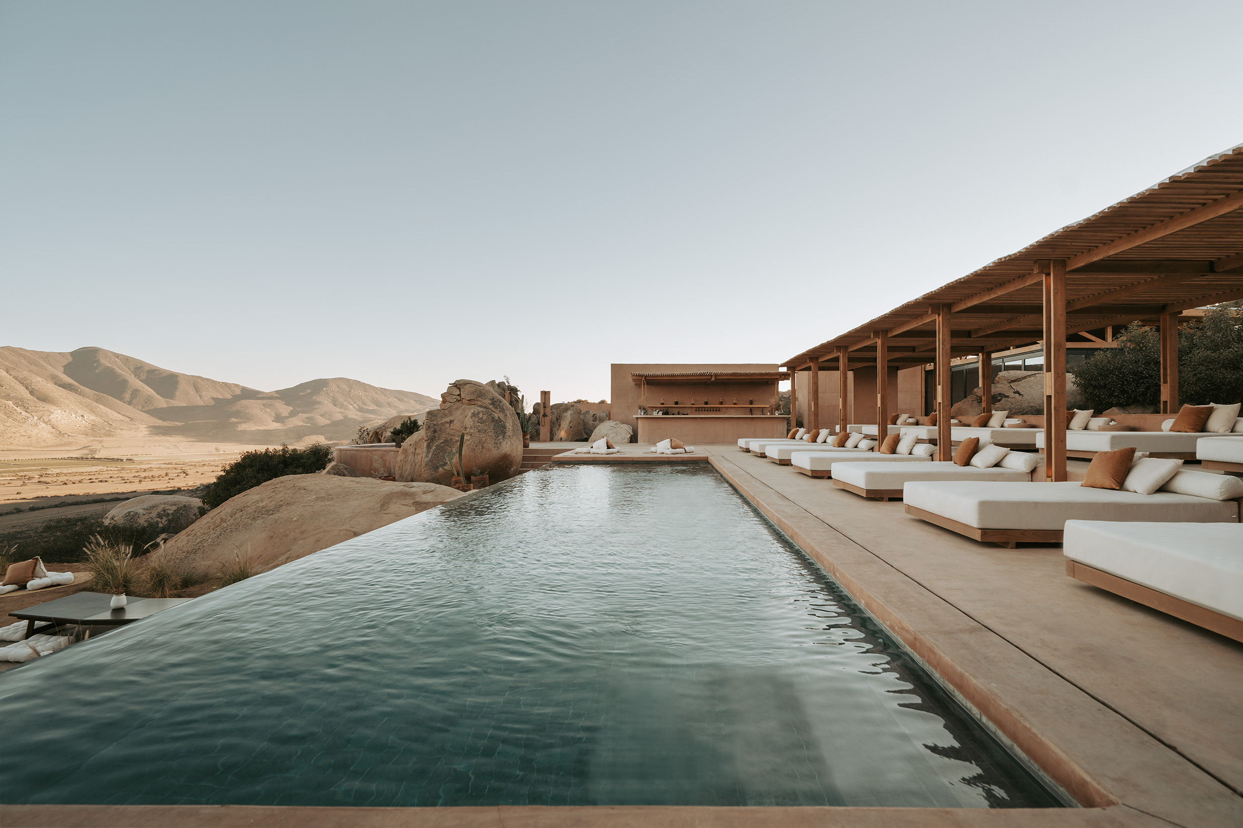 G 28 Mira Earth Studios Mexico