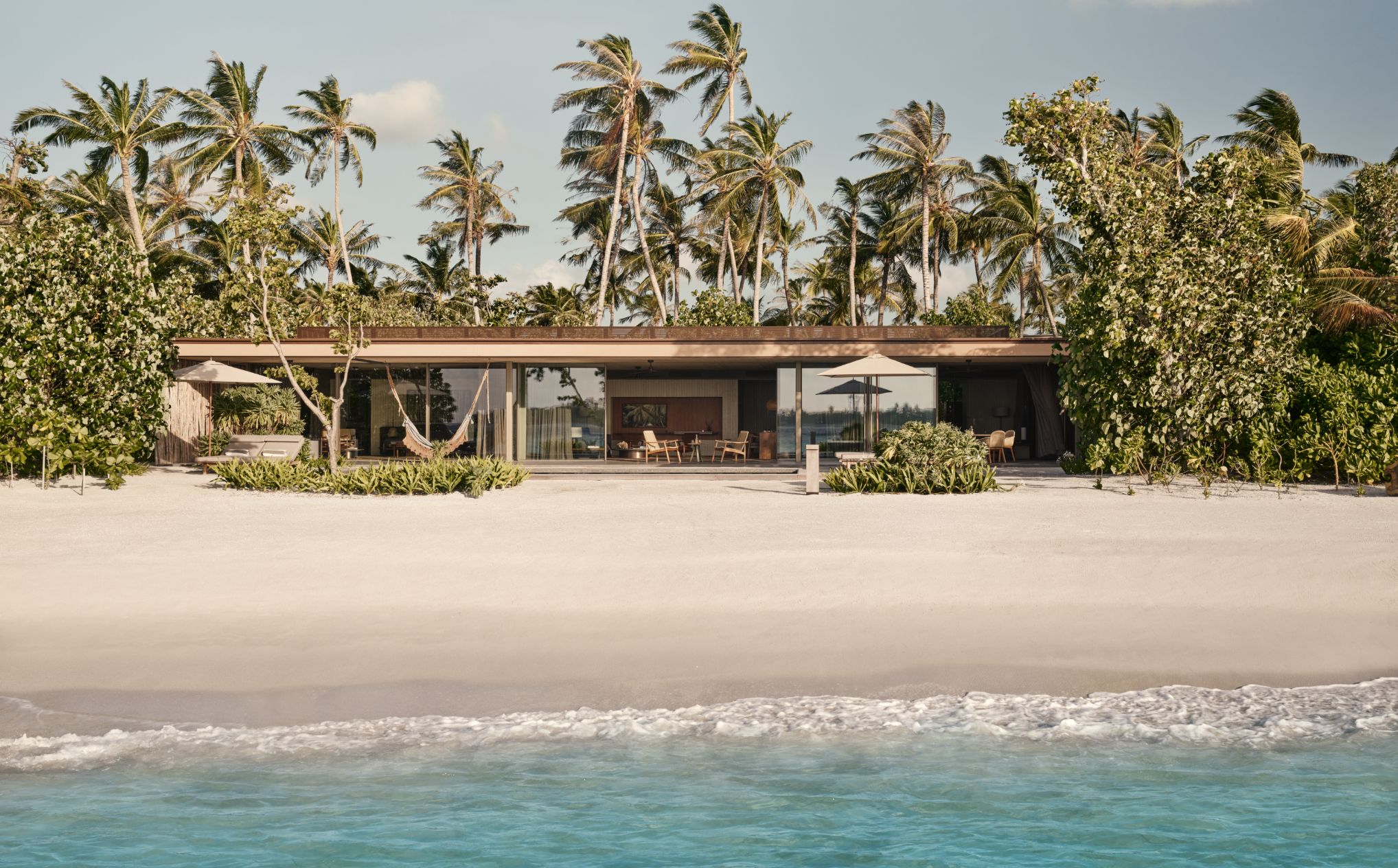 16 Top Tropical Modernist Hotels Patina Maldives Villa 2