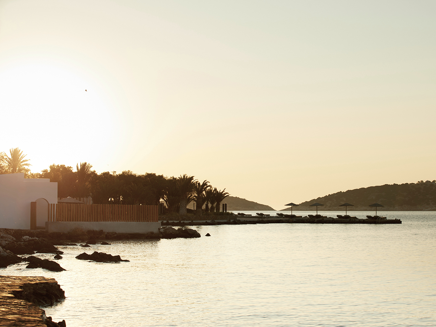 Minos Beach Annex Waterfront Bungalow Kitchinette V2 R 02