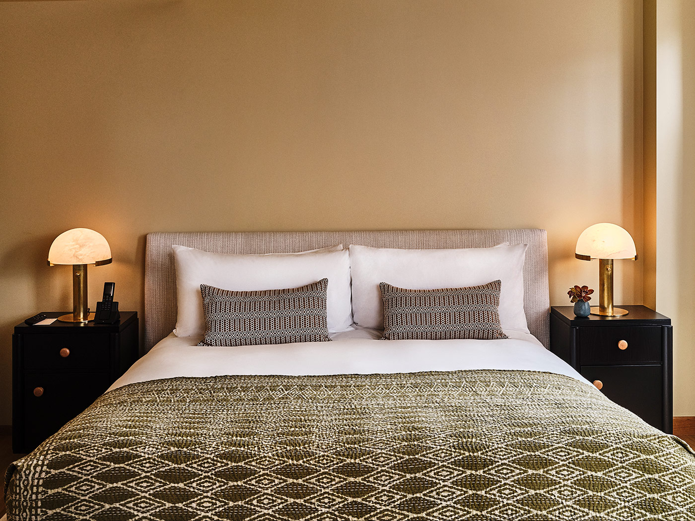 Downtown LA Proper Two Bedroom Basketball Suite R 04