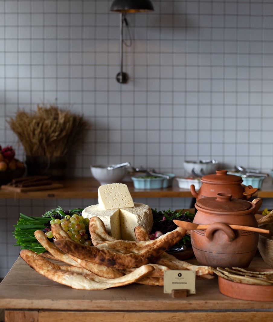 Rooms Hotel Kazbegi Theme Box 01 Food And Drink