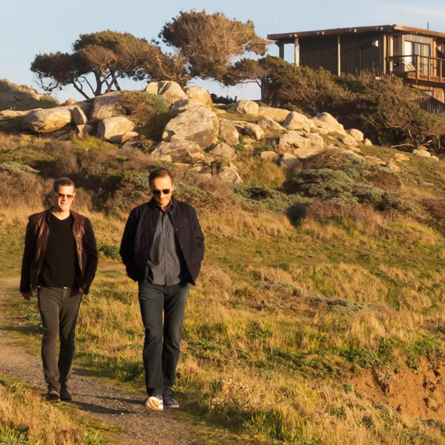 000 Jens Von Gierke Michael Barry Thumb Landscape