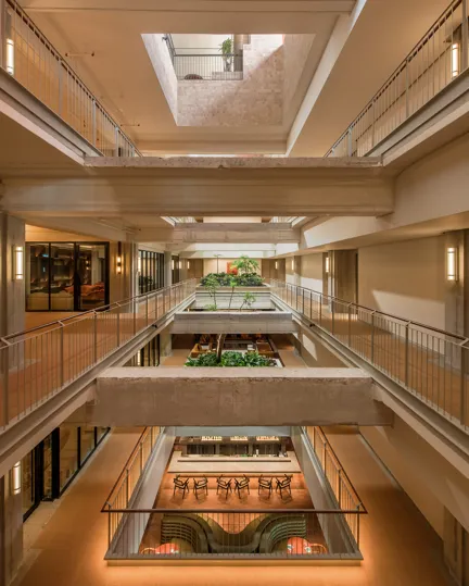 04 Design Forward Hotels