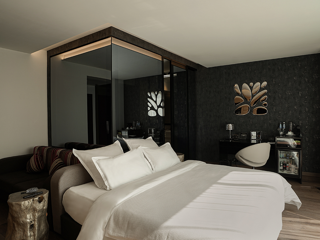 11 Mirrors Signature Premium Room V3 R 03