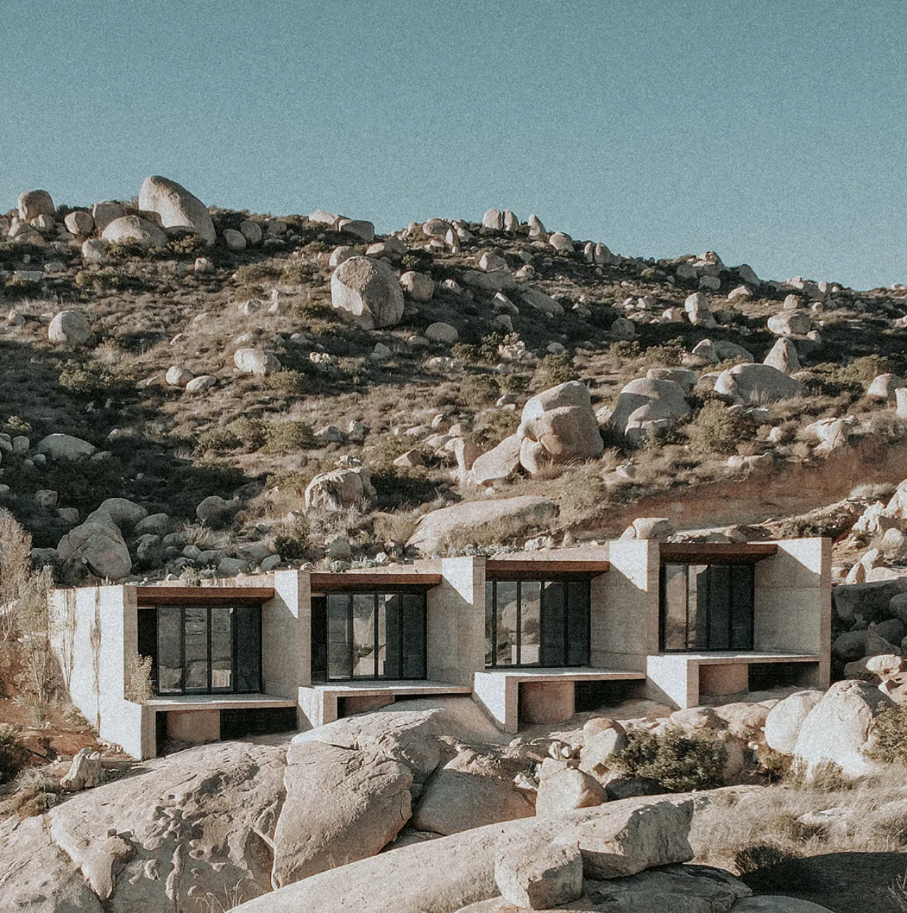 DH New Hotels Mira Earth Studio 01