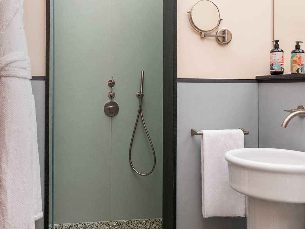 Elizabeth Unqiue Venice Superior R 09