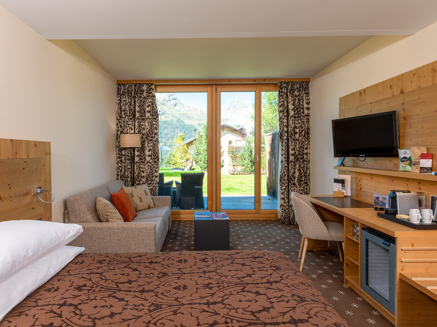 Nira Alpina Garden Room Summer V3 R 03