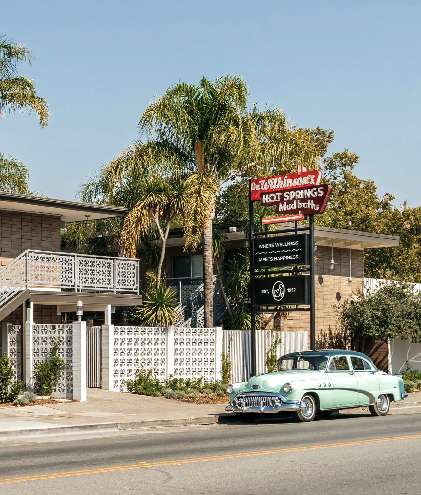 Dr Wilkinsons Backyard Resort And Mineral Springs Architecture (1)