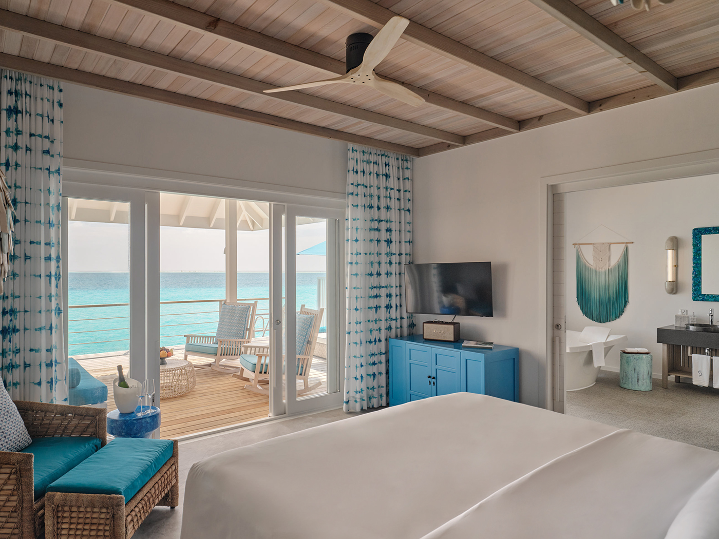 Seaside Finolhu Lagoon Villa V2 R 01