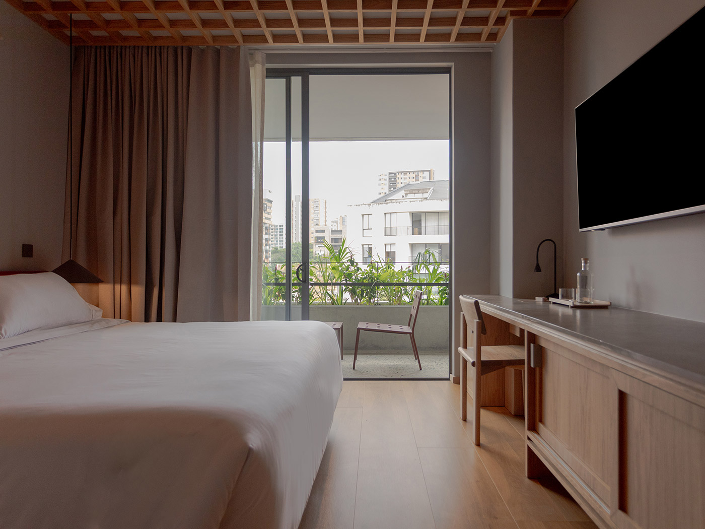 Wake Medellin Signature King R 03