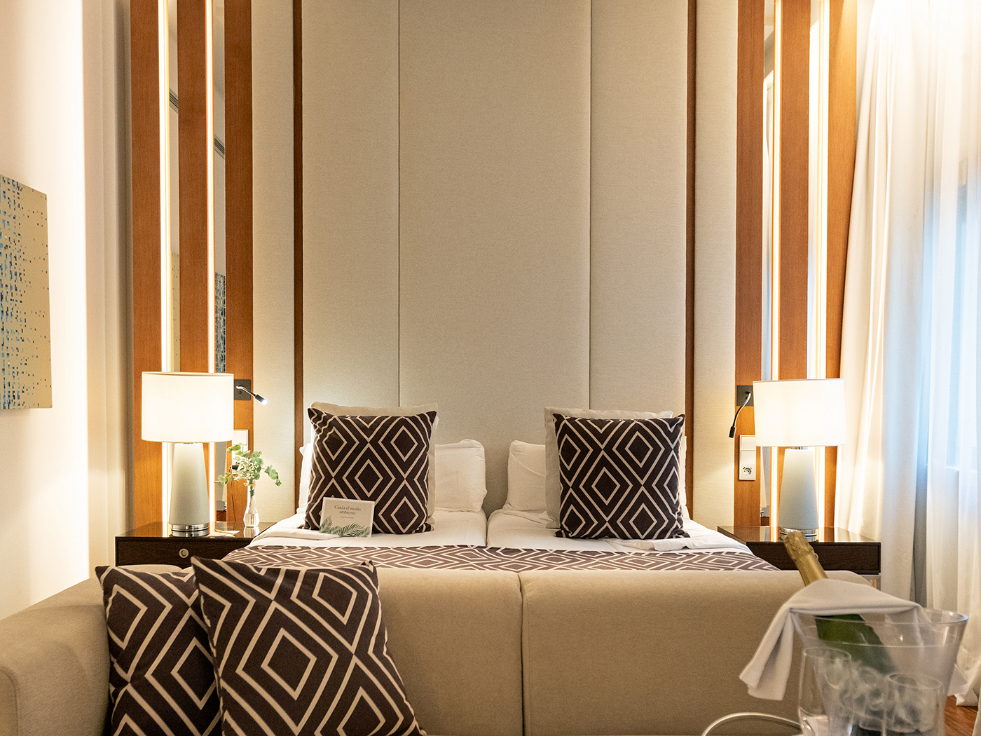 Hospes Amerigo Superior Triple Room V2 R 02