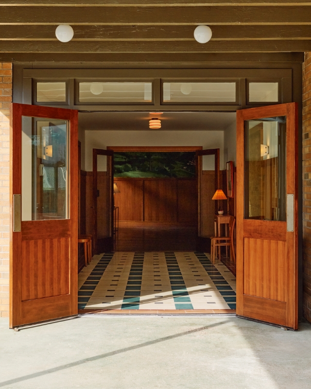 Hill Hall Usp 02