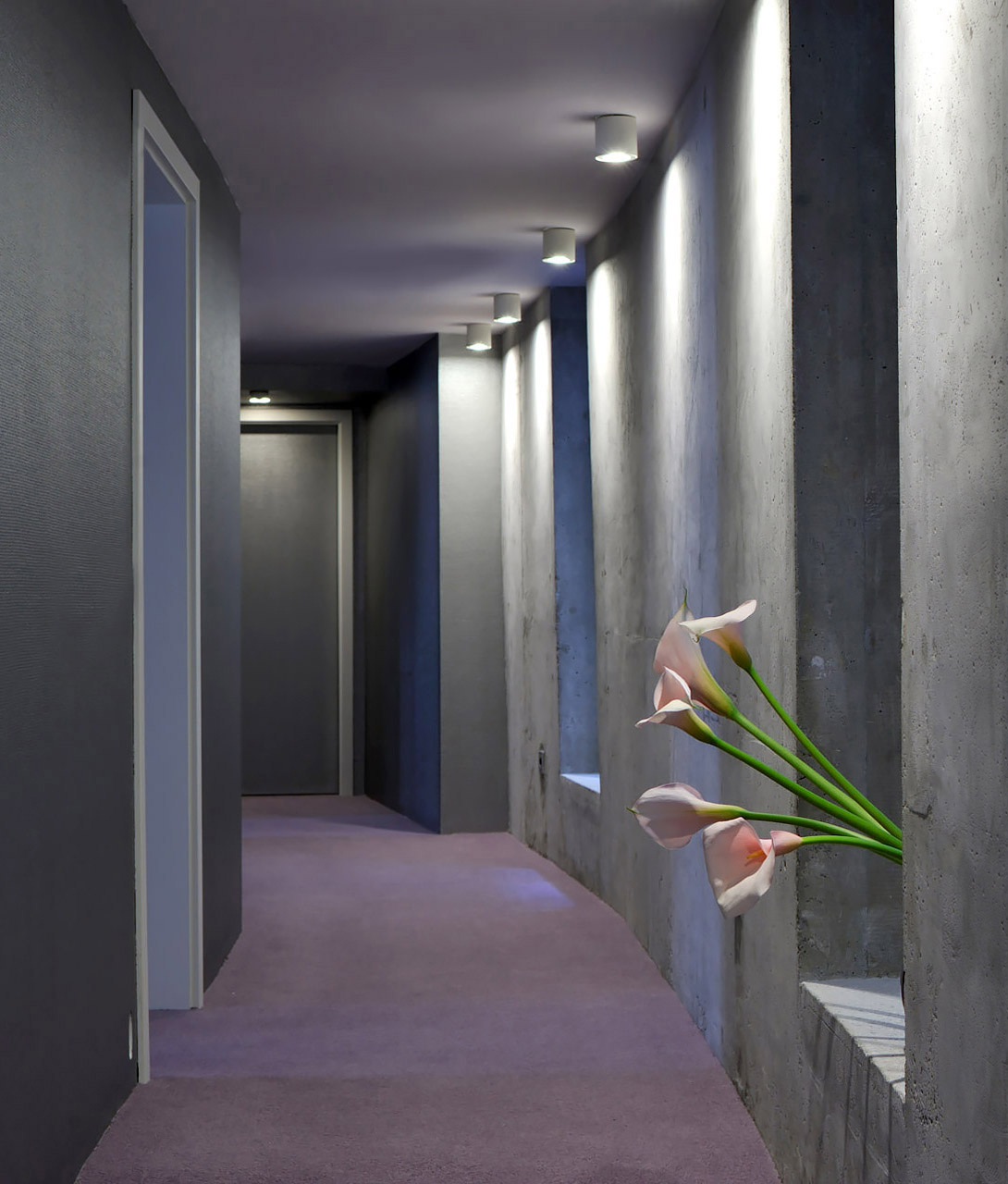 Vander Urbani Resort Hallway Bed Interior M 03 R A