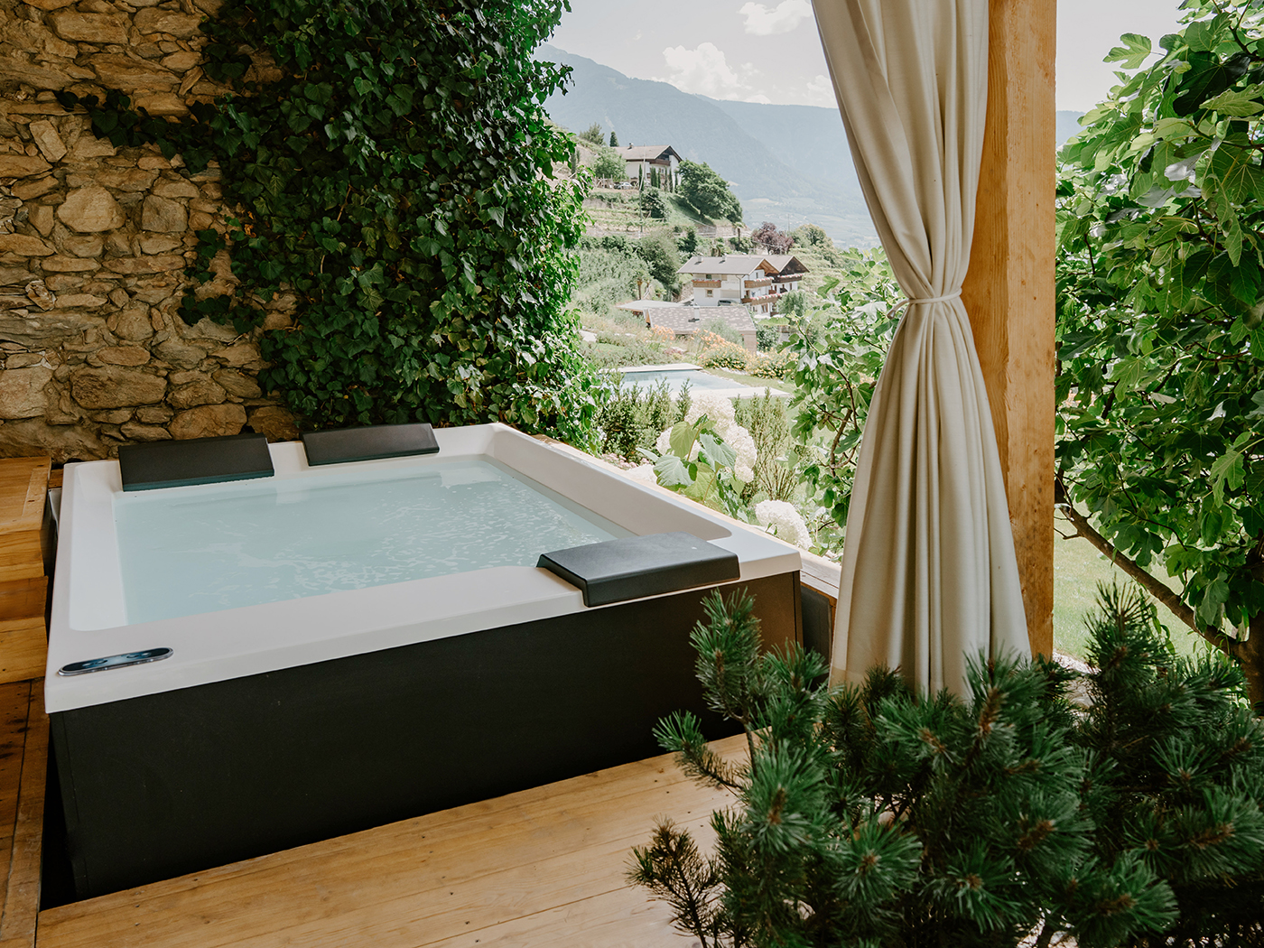 Arua Private Spa Villas Chalet Stadel R 09