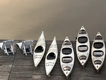 011 Hotel Galery69 Terrace Lake Boats