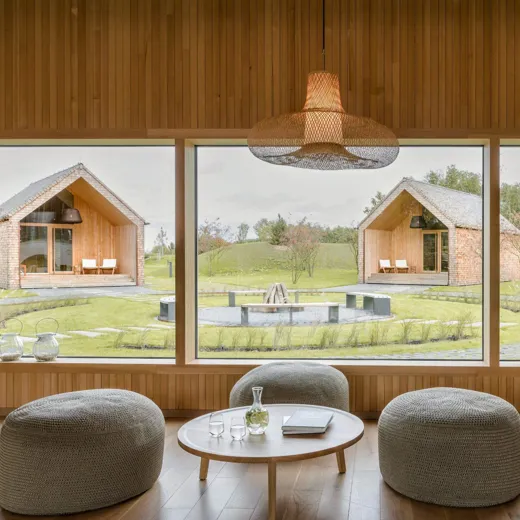 Weeks 48 49 Featured Hotel Box GS Updated 2