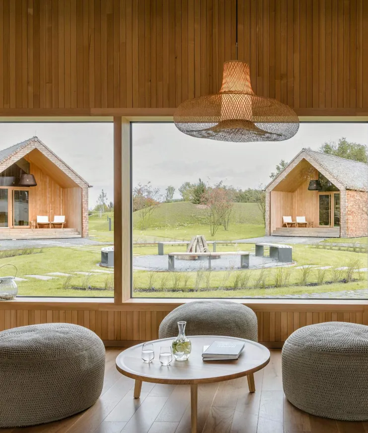 Weeks 48 49 Featured Hotel Box GS Updated 2