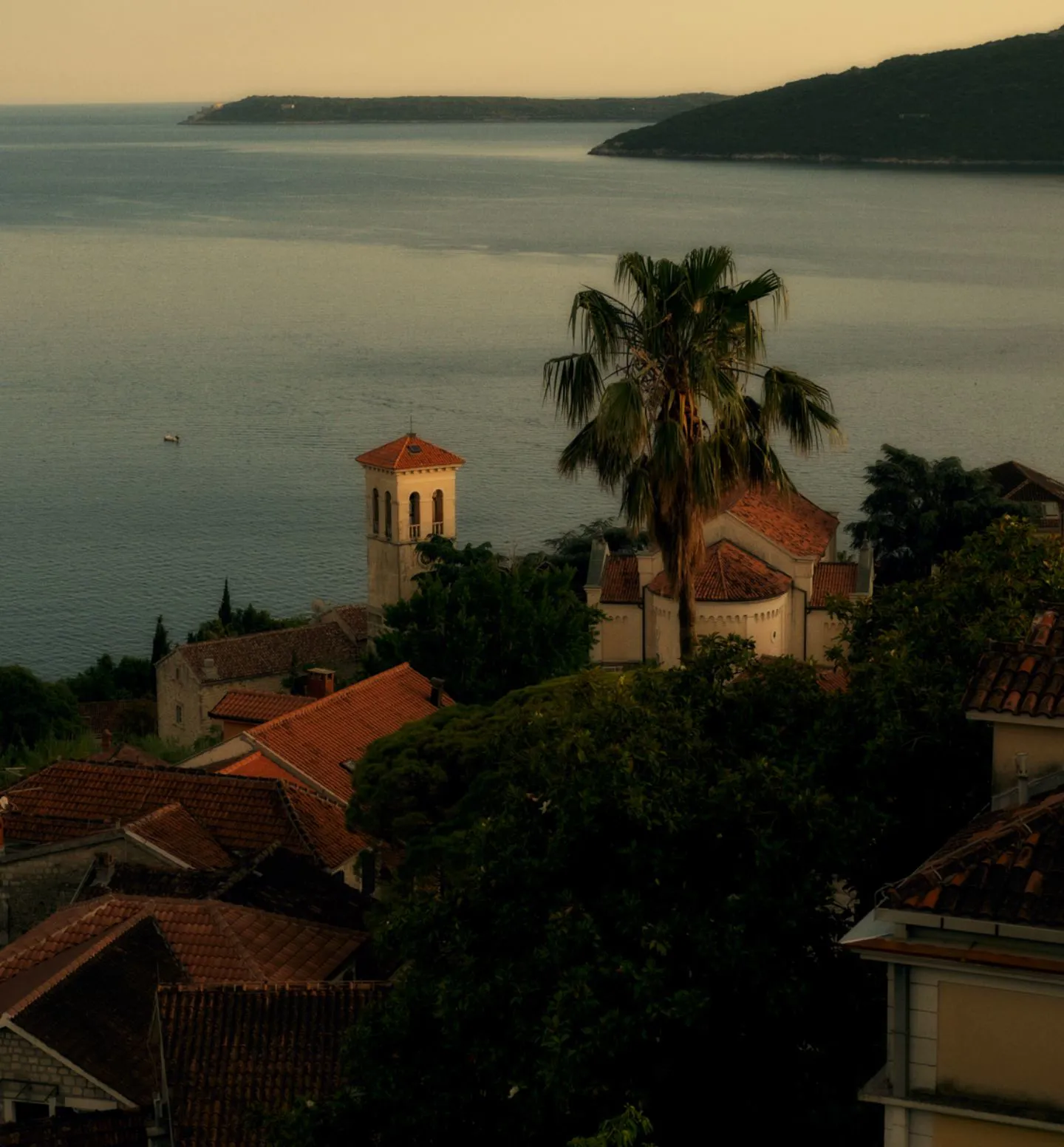 DH Journal Box Weeks 40 41 Right Side Image People