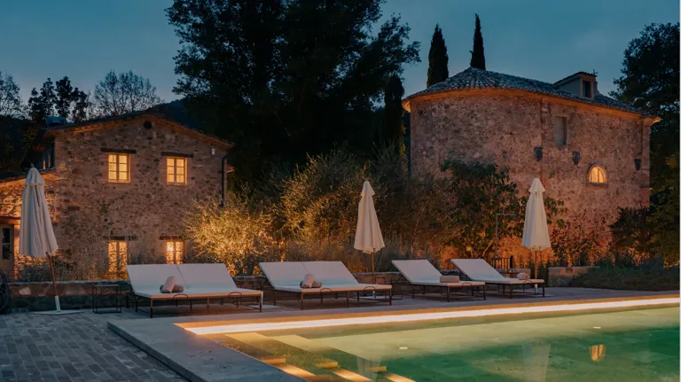 01 Romantic Getaways