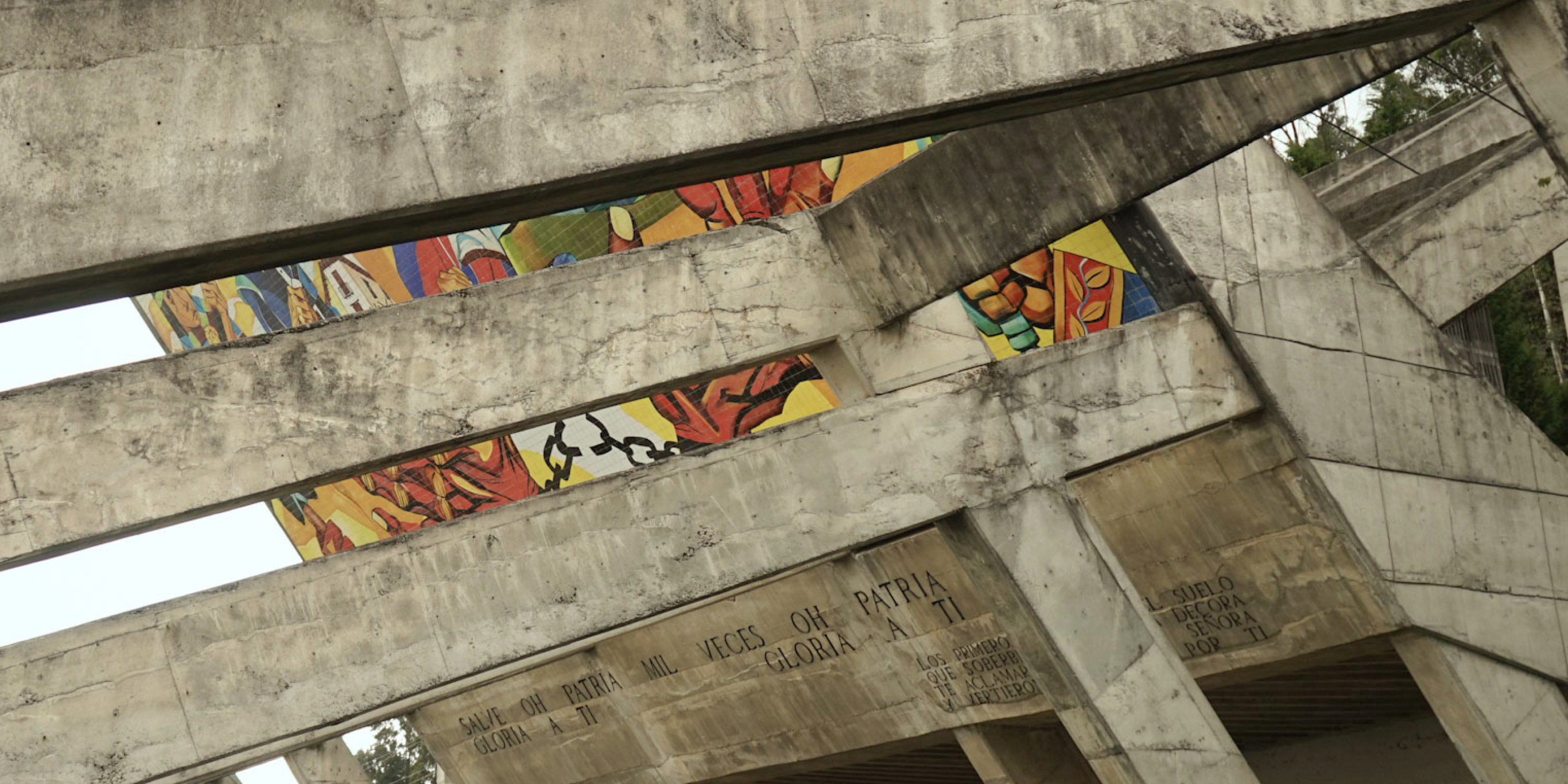 001 BP Quito 20Th Architecture