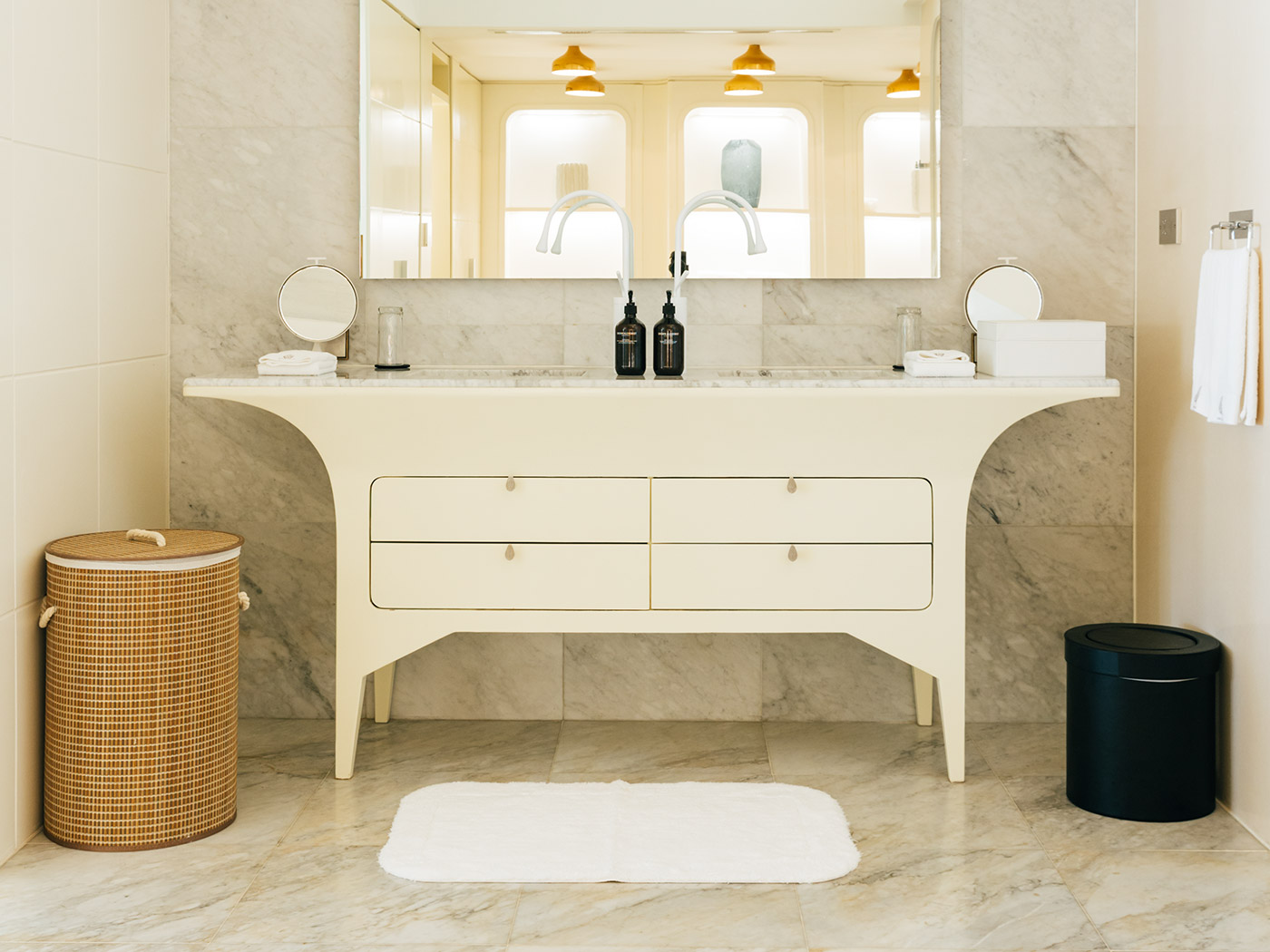 Iniala Beach House One Bedroom Owners Suite R 07