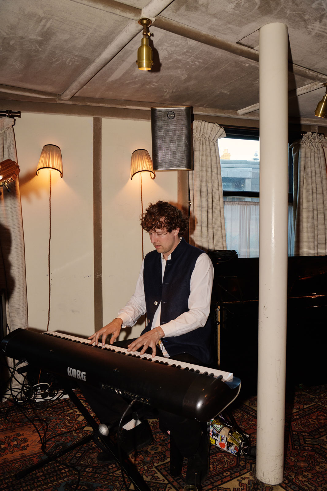 DH24 SALES London S 12