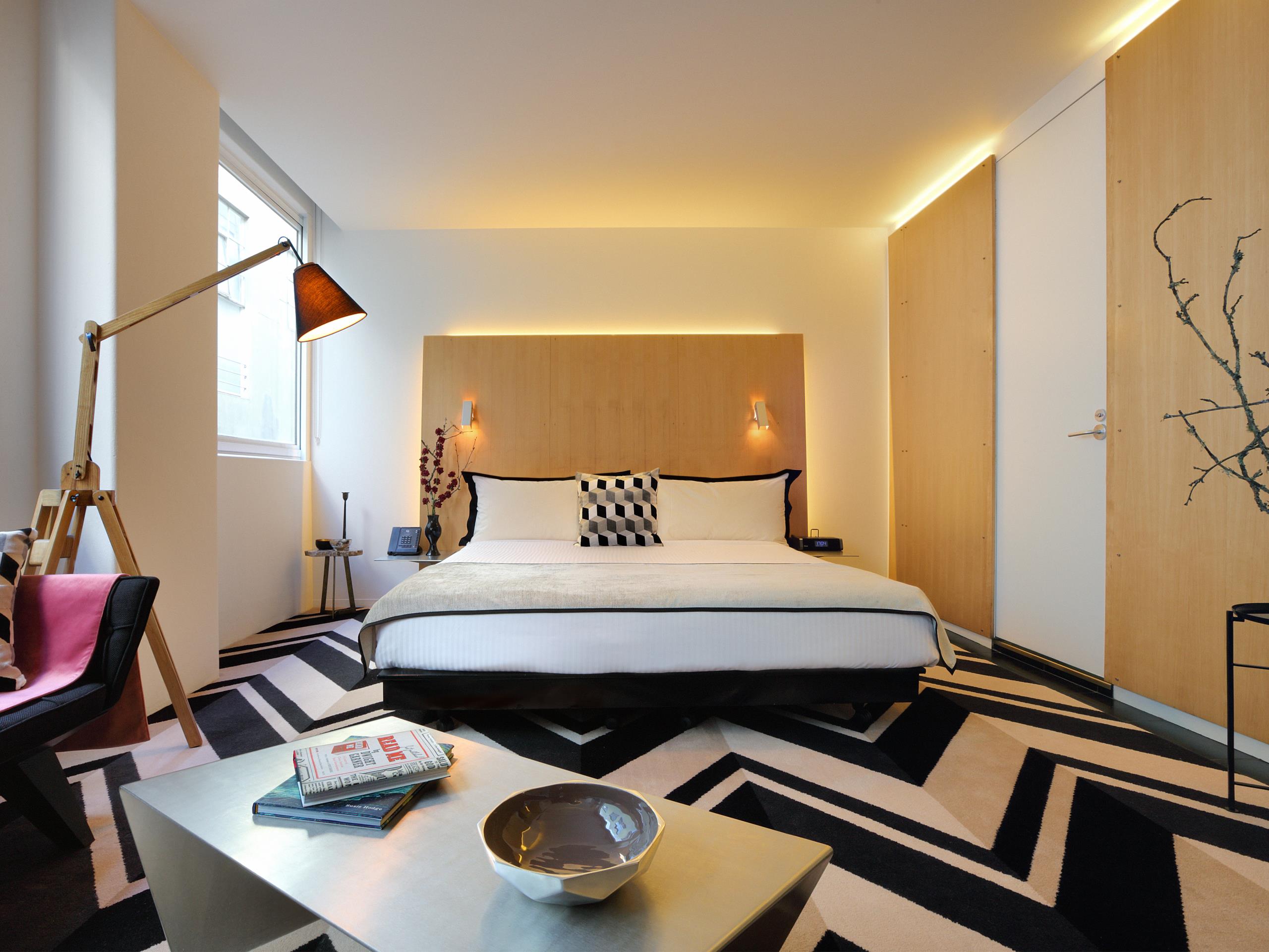 Adelphi Hotel Premier King Room in Melbourne