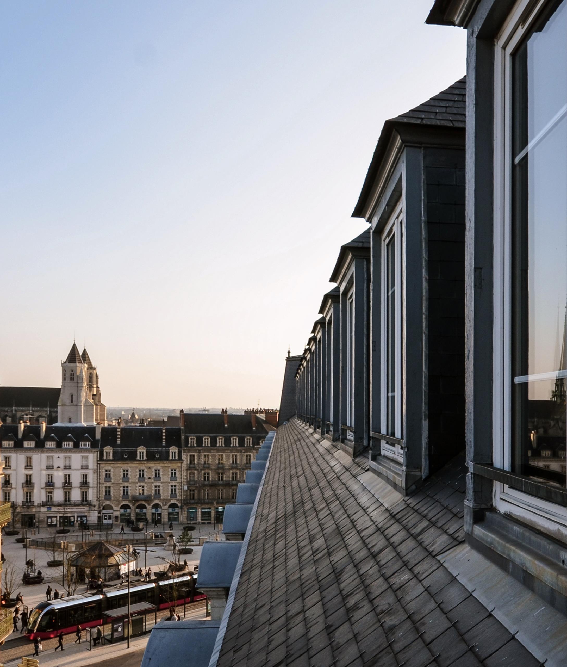 Vertigo Hotel Architecture