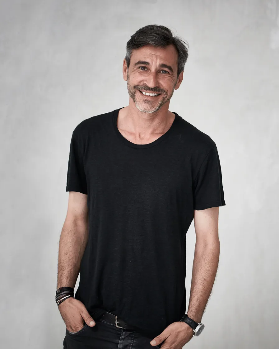 001 Yannis Bellonias