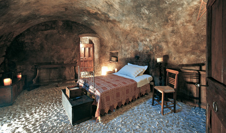 Sextantio Albergo Diffuso Bedroom in Santo Stefano di Sessanio